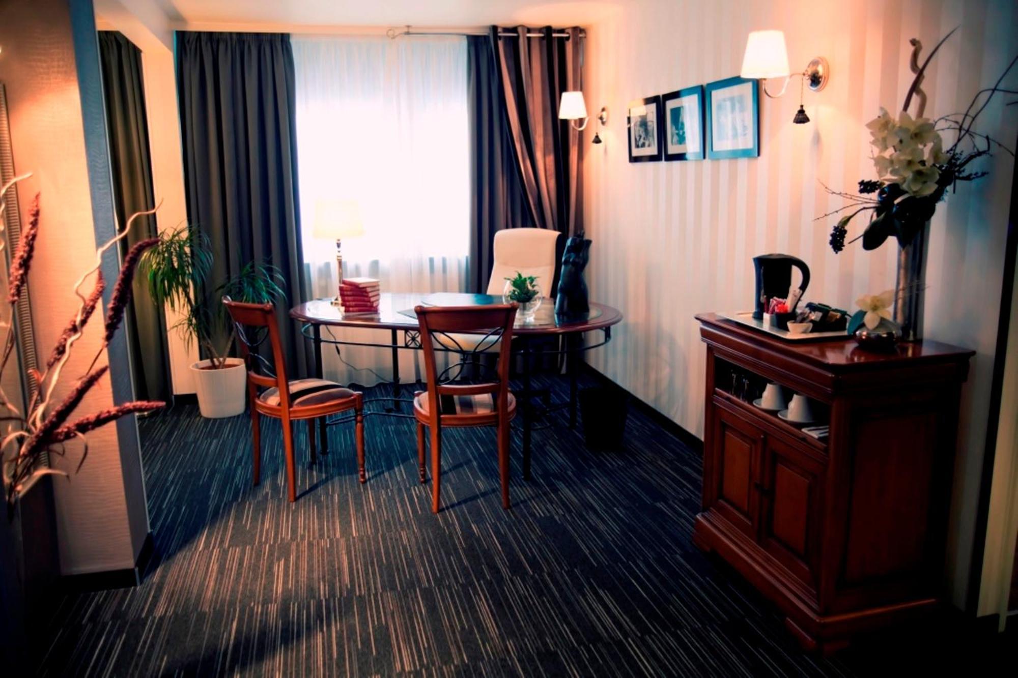 Dm Hotel Forbach Dış mekan fotoğraf